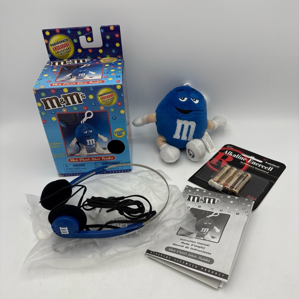 Transistor Radio Shack Exclusive Blue M&M's Candy Mini Plush Headphones Inc NEW